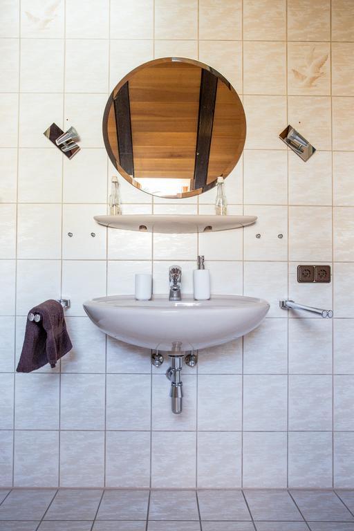 Ferienwohnung Ruhenest Вилинген Екстериор снимка